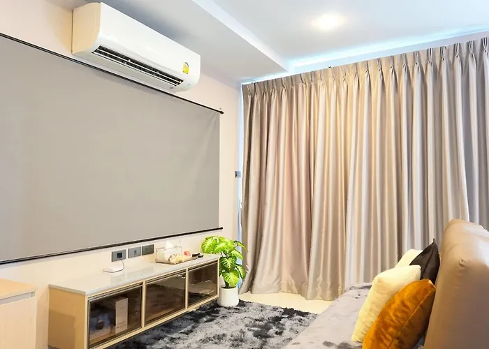 Asoke View Projector